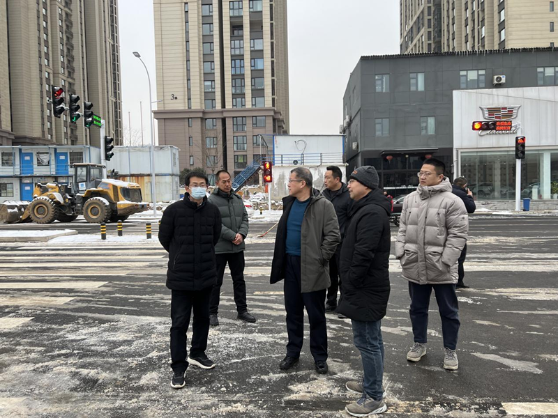 九州线上平台-九州(中国)
总经理助理黄志澎到市政道路项目检查指导工作
